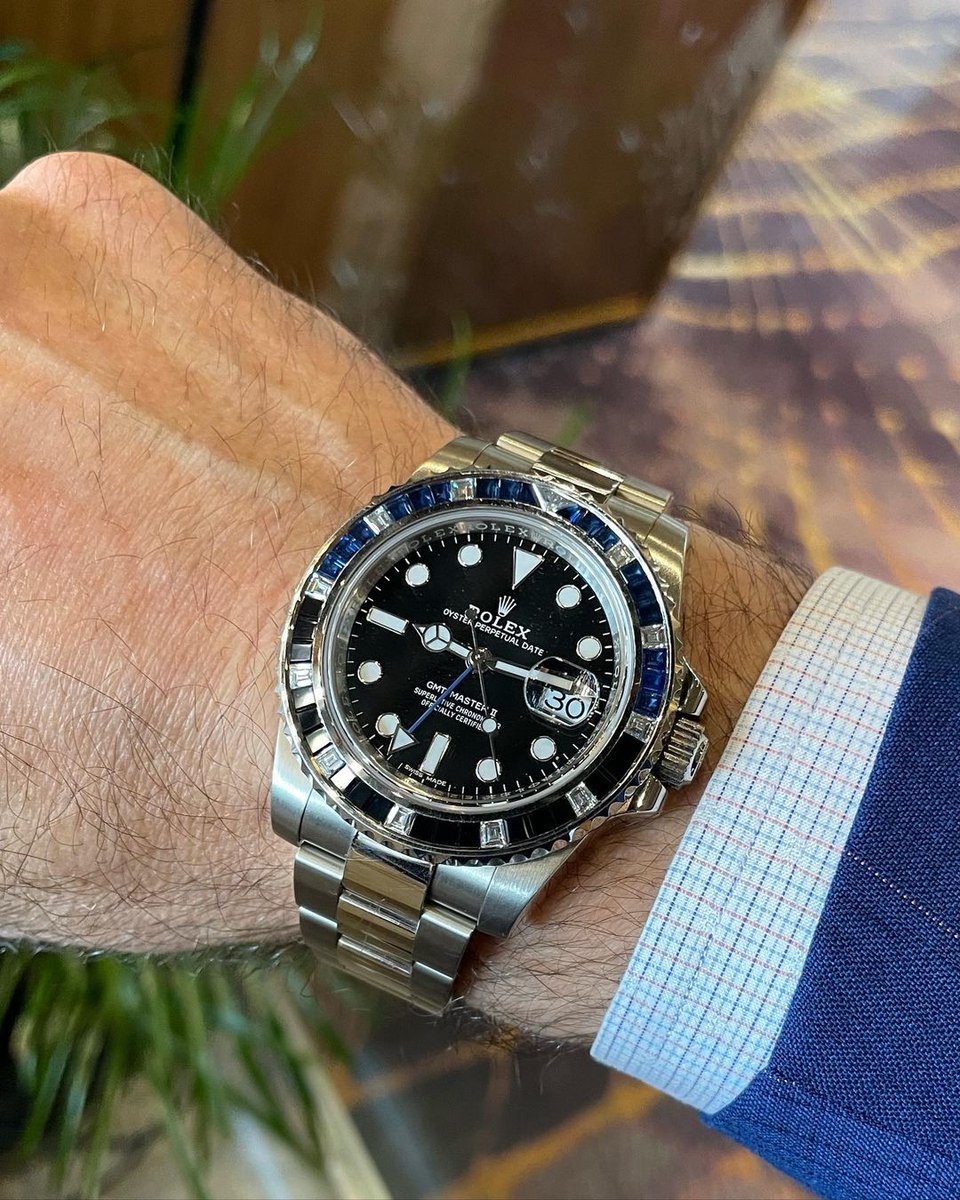 #AuctionUpdate This stunning Rolex Reference 116749 GMT-Master II—a white gold, sapphire and diamond-set wristwatch—sells for $126,000 in Las Vegas. #SothebysxMGM
