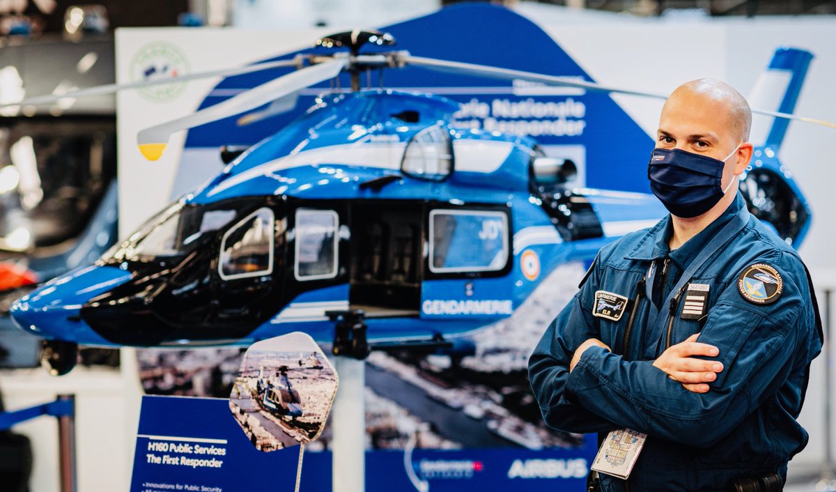 Forcesaeriennes's tweet photo. #Honneur à nos #pilotes et à leur engagement fort et soutenu tant dans le projet d'acquisition du #H160🚁que dans leurs #missions quotidiennes pour votre #sécurité! @Forcesaeriennes @Gendarmerie #FiersDeNosEquipages #FiersDeNosGendarmes #GendarmesDuCiel #Appui3D #Aérogendarmes https://t.co/Pan53kd5gY
