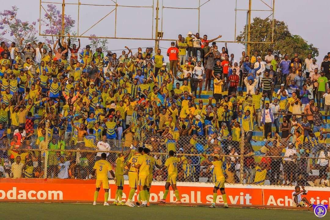 DancingRastar's tweet photo. +3
More to go.
Amazing support from the home fans.
#steloilupopo
#dancingrasta https://t.co/c5CsluinbE