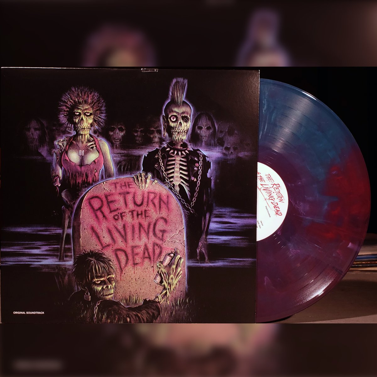 spincoffeevinyl's tweet photo. Various – The Return Of The Living Dead
Soundtrack, 2016 Reissue
Art by Brian Ayuso
.
.
.
#soundtracksunday #halloweenrecord #returnofthelivingdead #vinyloftheday #albumoftheday #vinylrecords #records #horrormovie #halloweenvinyl #zombie https://t.co/ojCPf10y6H