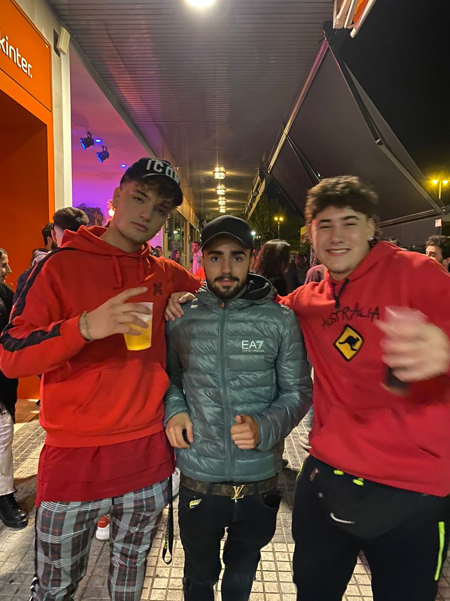 dominguitoo_'s tweet photo. sabes ke a sido una buena noche cuandl llegas a casa a las 12 d la mañana https://t.co/8GG1ytU1vR