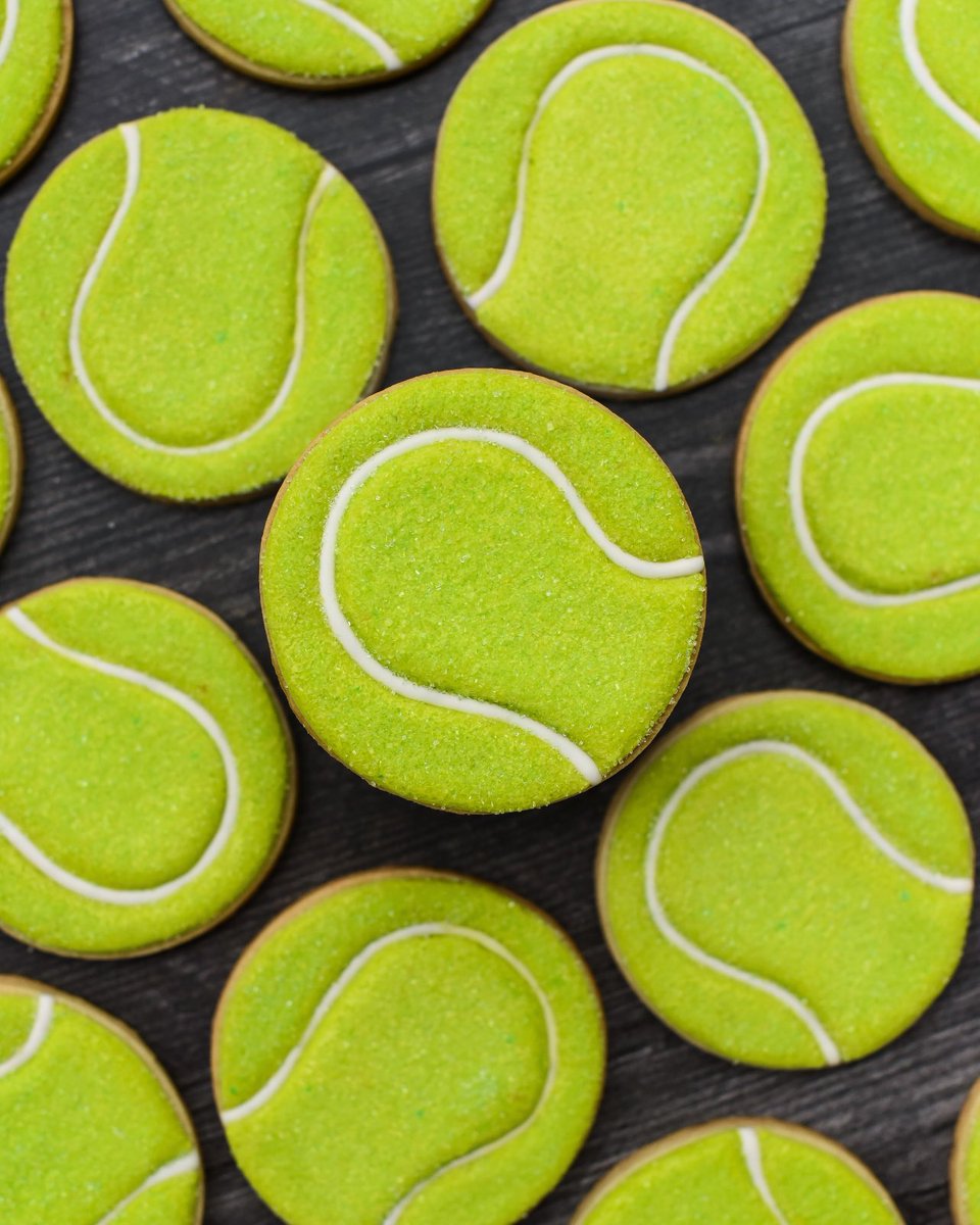 SouthernParm's tweet photo. you only live once…but you get to serve twice 🎾 #weekendmotto #tenniscookies #tennisballcookies #sportscookies https://t.co/FkHoZNoqyl