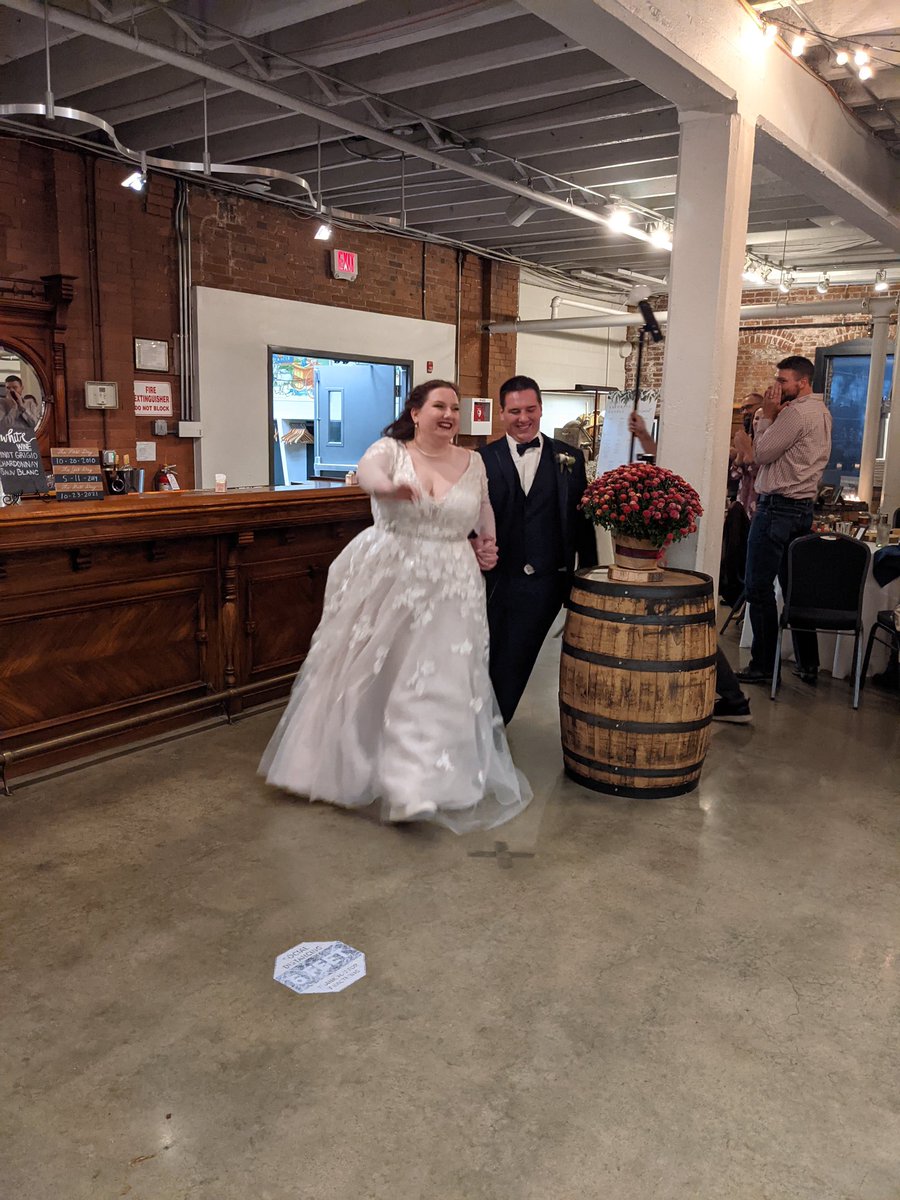 panemobsession's tweet photo. I got married yesterday. That was pretty cool 🥰 https://t.co/f7JKUA2H2Z