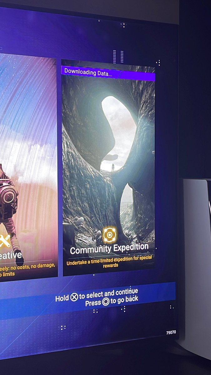 ashbackward's tweet photo. @hellogames I’ve just got on my PS5 to try out the new Emergence expedition, but my game is stuck at “downloading data…” when I try to start. I’ve reinstalled the game, deleted local saves and downloaded cloud saves, restarted console…nothing works. Please help! https://t.co/3AvYOlxf2m