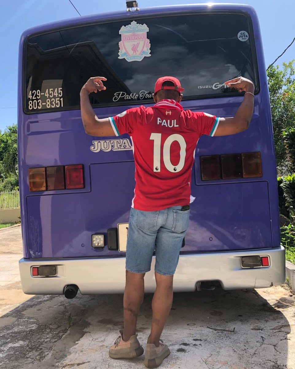 ynwajamaica's tweet photo. Jamaican Liverpool Supporter shows his loyalty in his @sadiomaneofficiel jersey … big up Paul of Pablo Tours _ even the bus is branded for @liverpoolfc 👏🏾🎉🎊
.
.
.
.
#ynwajamaica #PabloTours #liverpoolsupportersjamaica🇯🇲 #ynwa #lfcfamily #jamaicanliverpoolfans https://t.co/G9hxkukFmk