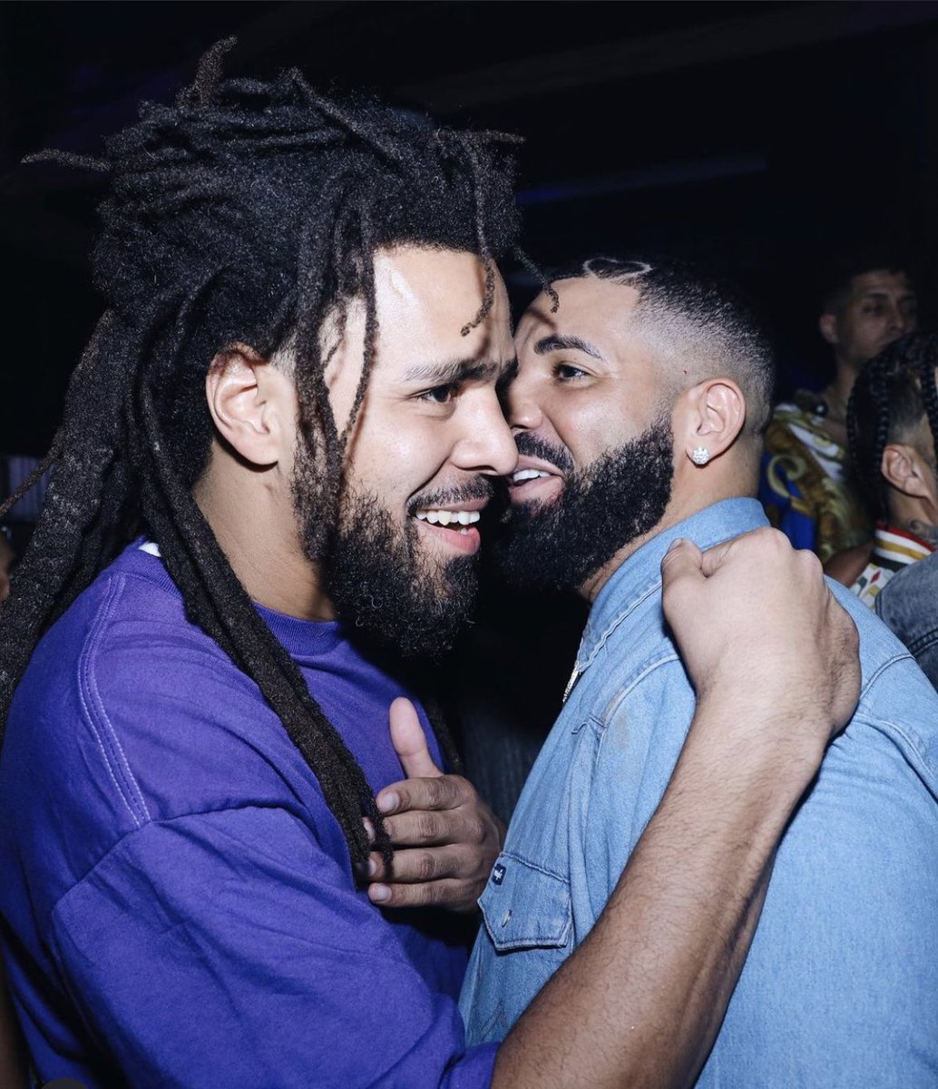 HipHopAllDay's tweet photo. Drake &amp; J. Cole at Drakes Birthday tonight 🐐🐐 https://t.co/WFqbgKtMiq