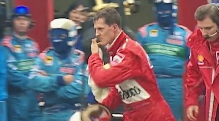 Alonso on his way to Alfa Romeo garage after the race #USGP