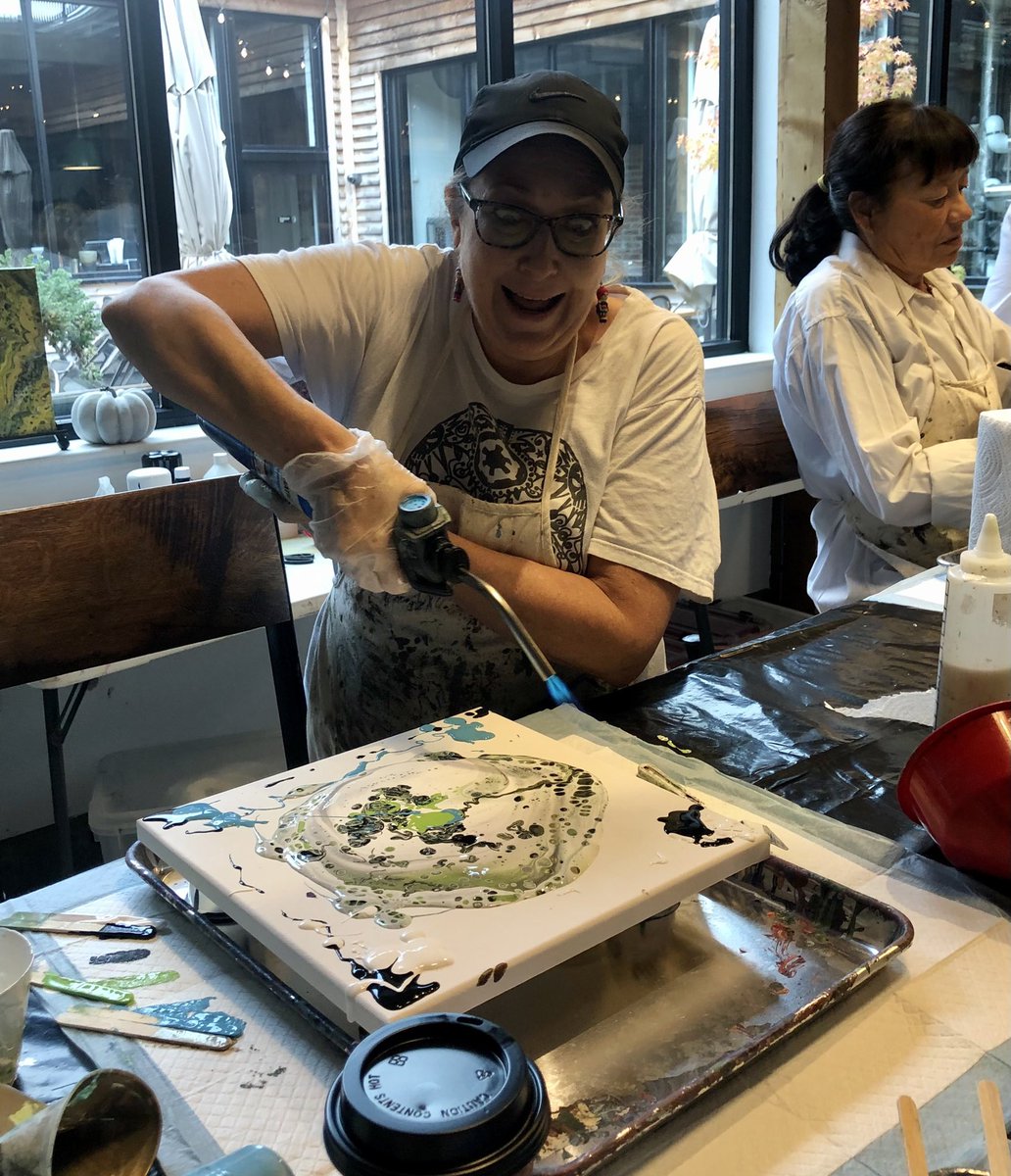 annbentonart's tweet photo. Yay, full house at my basic fluid art class on Saturday, @the_millworks! Fellow artist @robynwarren joined me all the way from Austin, Texas! We had a ball! If you’re looking for something fun to do on a Saturday, sign up for my next class November 13 @the_millworks. https://t.co/uCVKBr3Neo