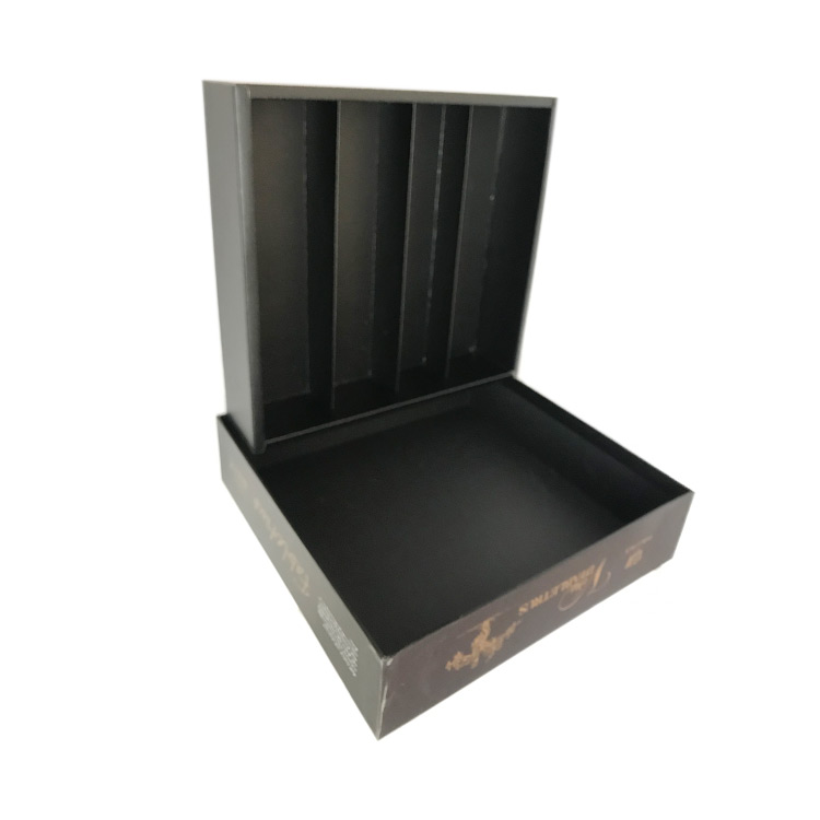 ZTE_Packaging's tweet image. We will deal with your problems about Wine packaging: hardcover box Material: 2.5mm cardboard + 200g copper plate printing, please leave a message at zrpackingbox.com/wine-packaging… #packagingboxesbulk