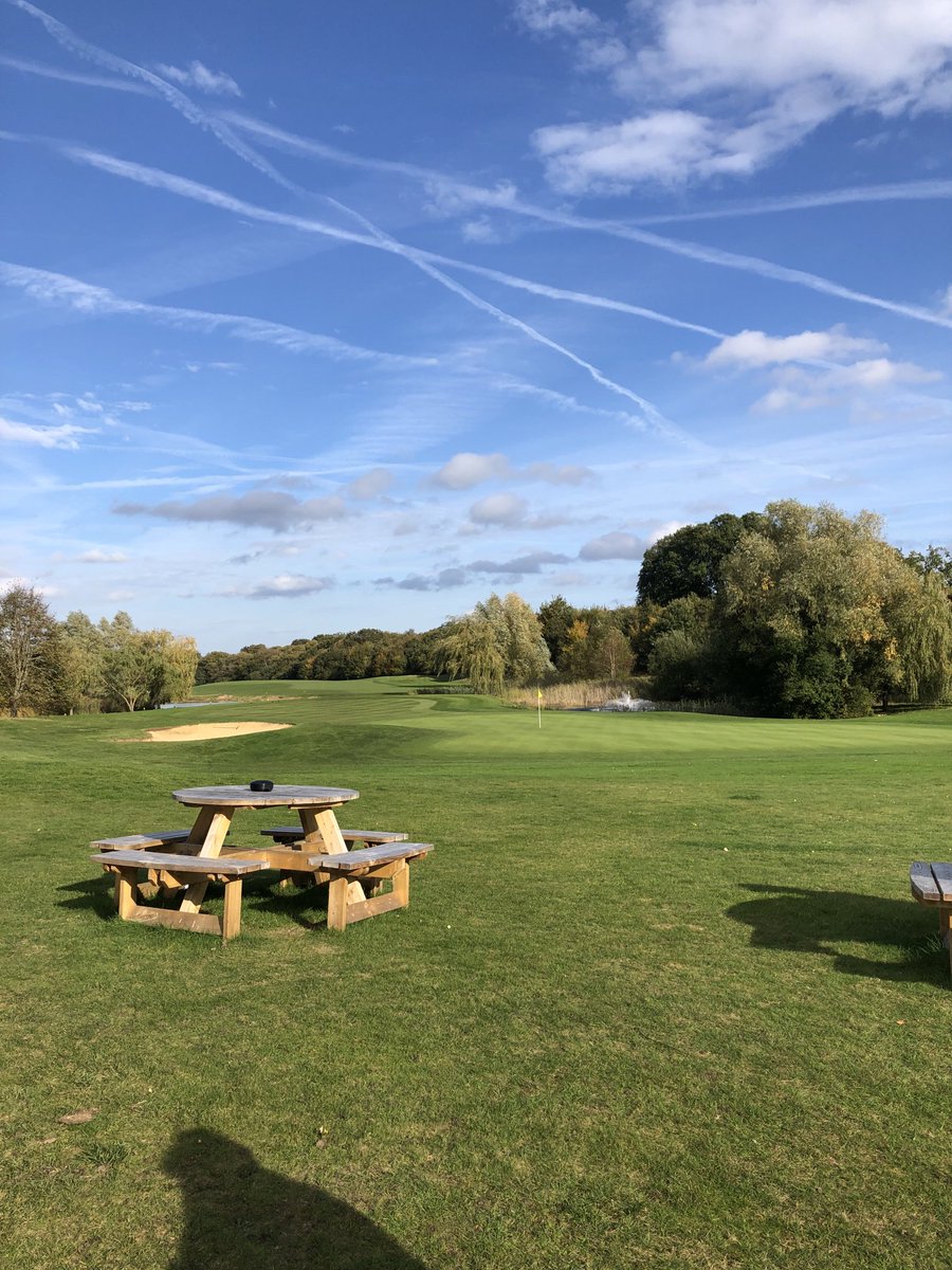 Reeves67's tweet photo. Magnificent @ride_mill @Millrideshop #octobergolf https://t.co/HTu8TY1DIL