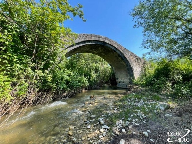 Azerbaijan's tweet photo. 🇦🇿 #Gubadli region is located in the southwest of the Republic of #Azerbaijan. It has fascinating #nature with its #forestry 🌳 fund, #mountain 🏔 #rivers, #waterfalls, icy #springs &amp; mainly mild, warm #climate.

#QarabağAzərbaycandır!
#KarabakhIsAzerbaijan! https://t.co/HxL2Rjmtw1