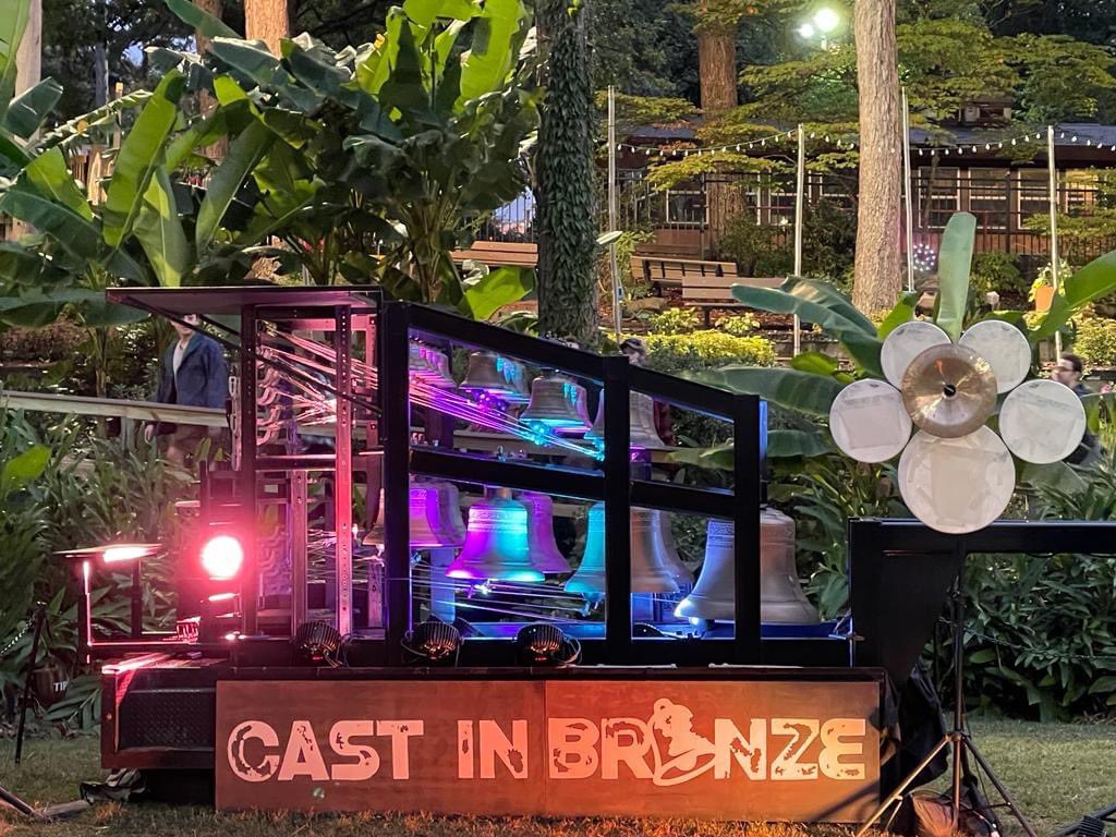 RootStringsMgmt's tweet photo. Charlie will be live streaming his final show at the N.C. State Fair on the Bells 2 Go Facebook page today! It’s not one to be missed!🔔🎶

7pm EDT 
12am Irish time 

#ncstatefair #northcarolina #statefair #bells2go #castinbronze #castinbronzethelegacytour #bells2go https://t.co/6pYN7N9oH1