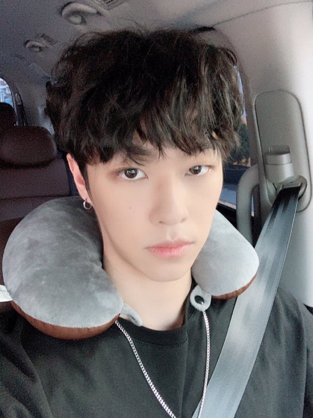 yunsolpics's tweet photo. black haired yunsol.. that’s all 🖤

#NIK #YUNSOL https://t.co/WHffGWsBT7