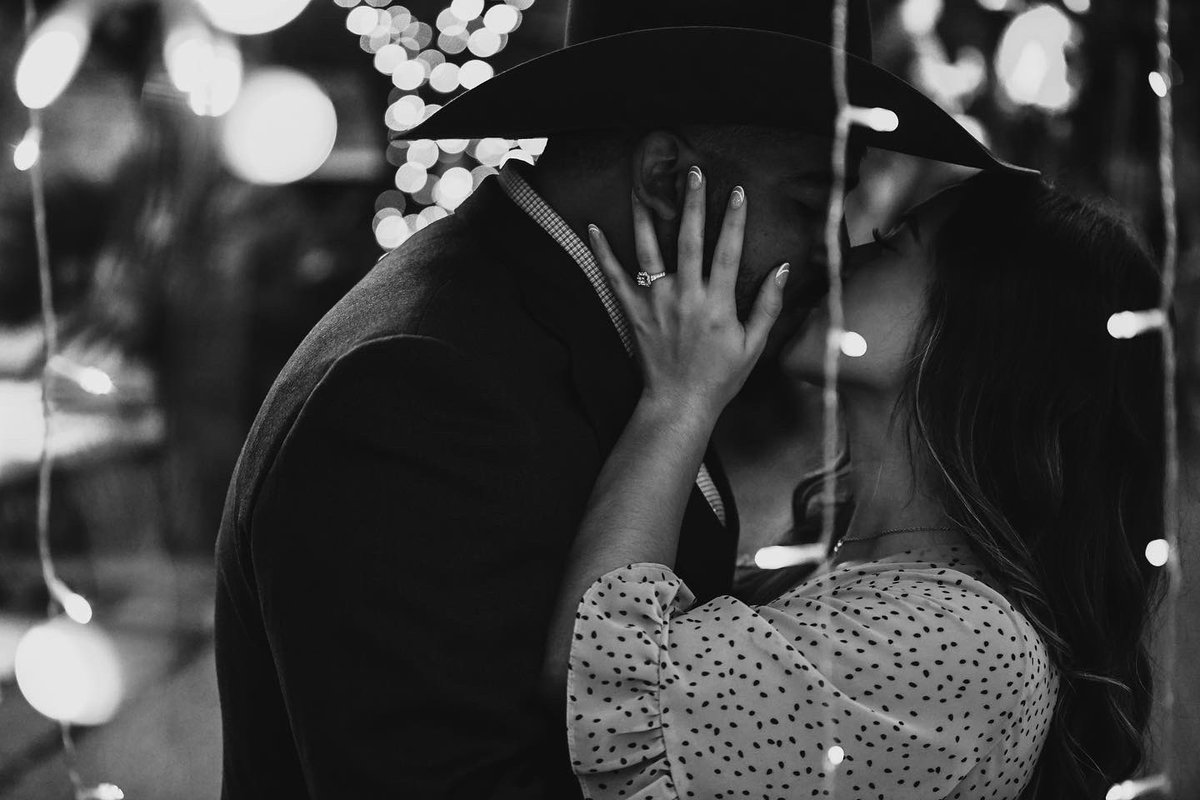 karinapena_8's tweet photo. A dream come true 🤍💍 

Last photo dump since our official pictures came in! https://t.co/3kExW4gmBr