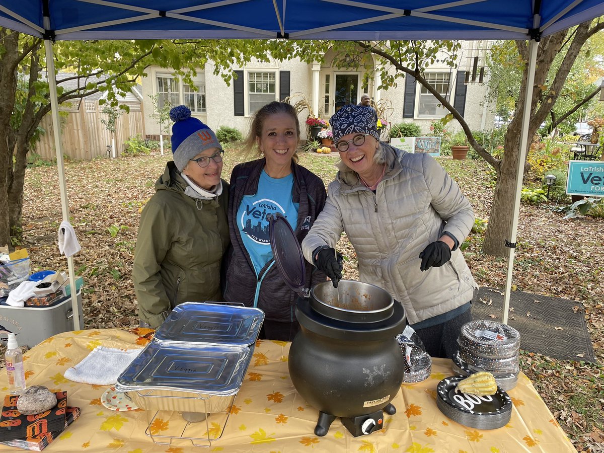 vetawward4's tweet photo. My Fall Chili Fest is TODAY from 3-6 at 2927 Washburn Ave N! It’s already looking like a lot of fun… free chili, live music, pumpkin decorating, we’ve got it all! https://t.co/XRqWRqHavQ