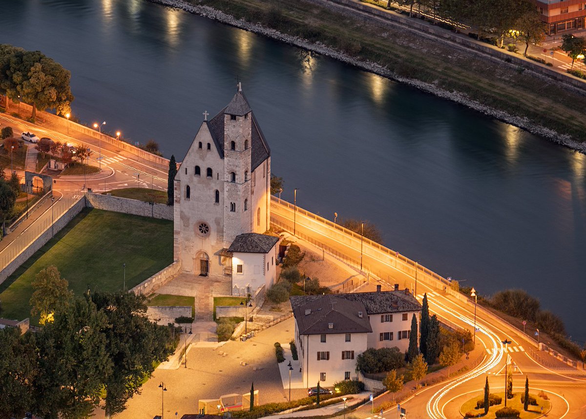 Antica Abbaziale di Sant'Apollinare. #TrentinoWow 📍 Piedicastello, Trento