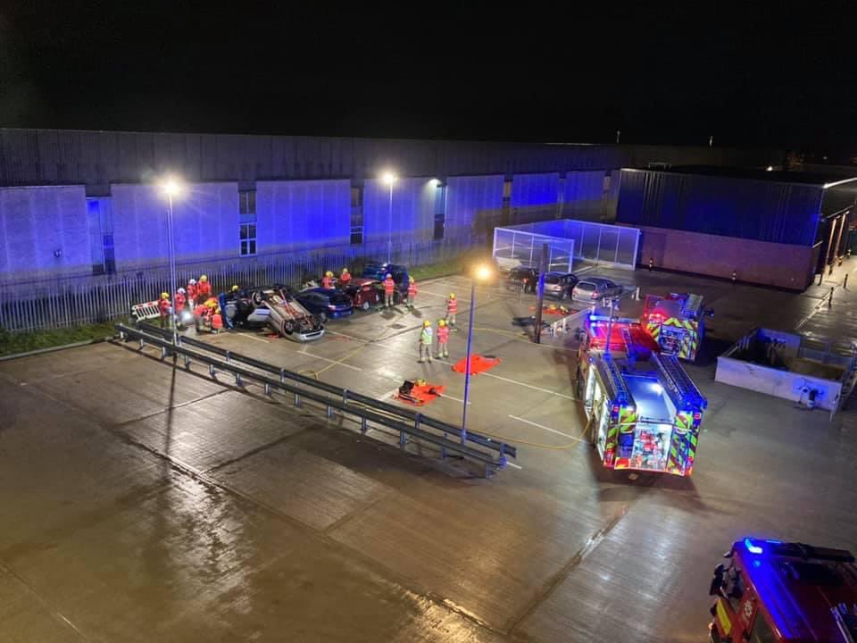 smokie13's tweet photo. Level 1 exercise with Red watch and RDS @HWFireWFhub. Challenging scenario for crews to deal with. Excellent effort shown by all with crews preforming to a high operational standard. @HWFireJLaight @HWFire https://t.co/Ed2PRzKj2M