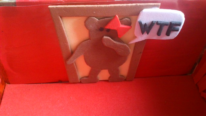 Wholesome tweet of the week: my Halloween Redrum Teddy cupcake box... yummy cupcakes coming up🎃🪦 https://t<a href="/tag/newprofilepic"class="tags"><span>#newprofilepic</span></a>
