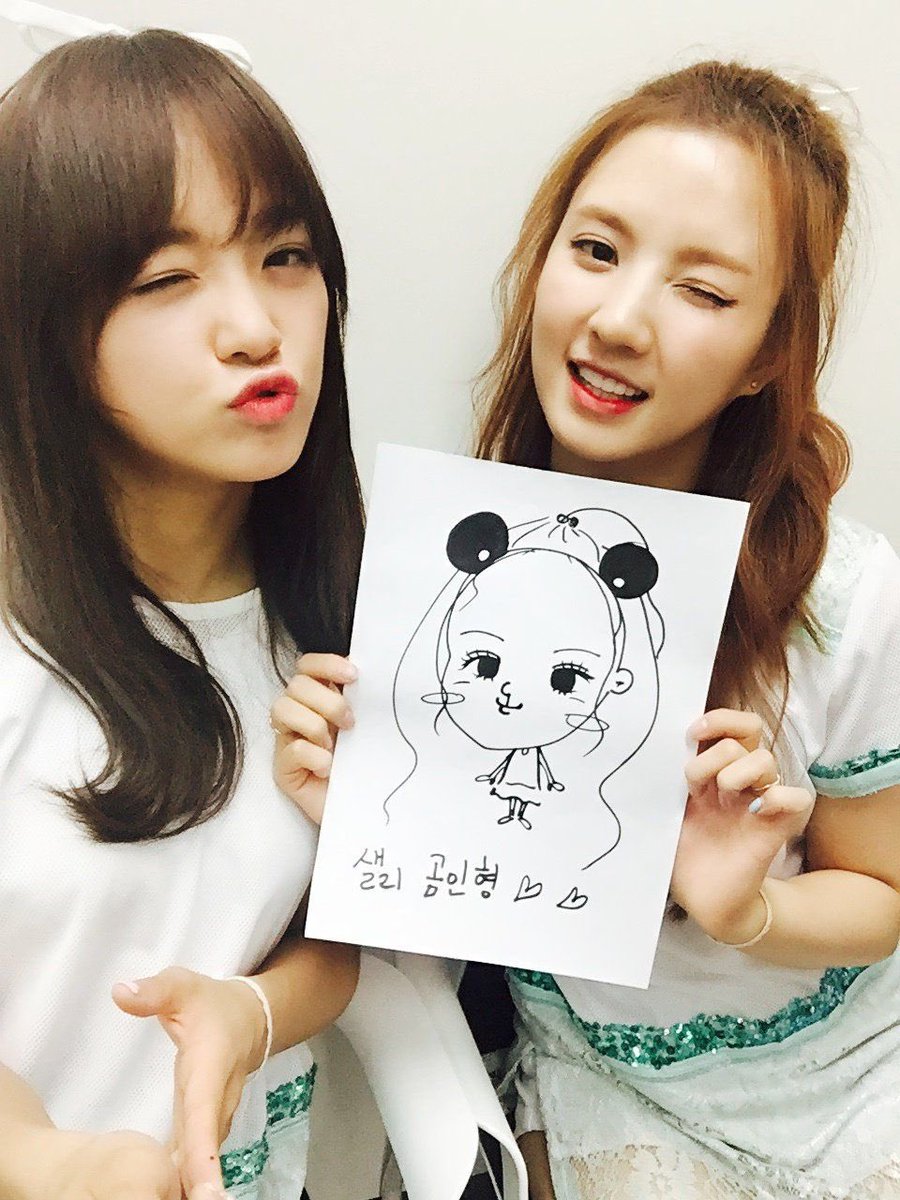 sejpic's tweet photo. late birthday wishes to our sally 🖤 wishing her good health and happiness in this upcoming year!!!
#HAPPYSALLYDAY #LIUXIENING
#SEJEONG https://t.co/bcm7nNtwl4