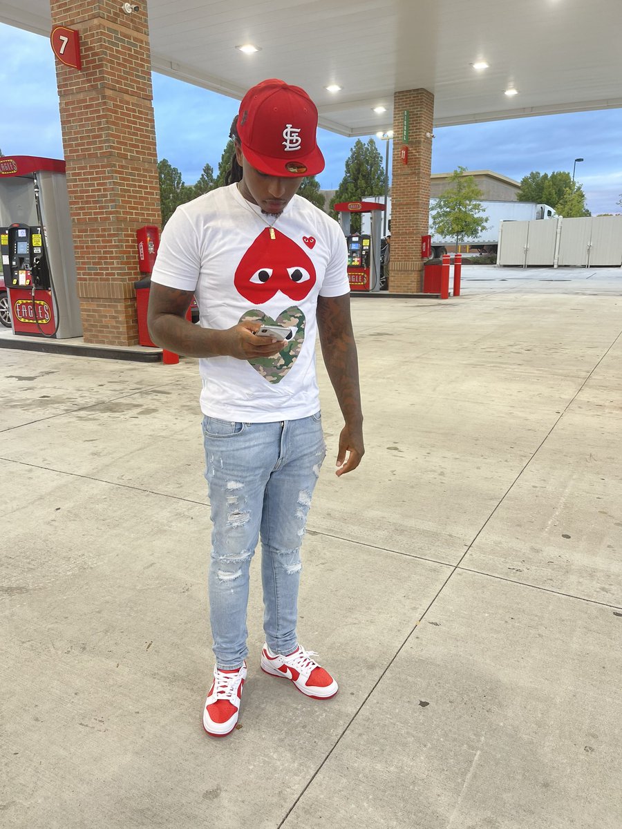 Miligo001's tweet photo. ❤️🔥 is just a word it don’t mean nothing to me #FOCUSED #FREEPOCKETS https://t.co/RssNzVXlZs