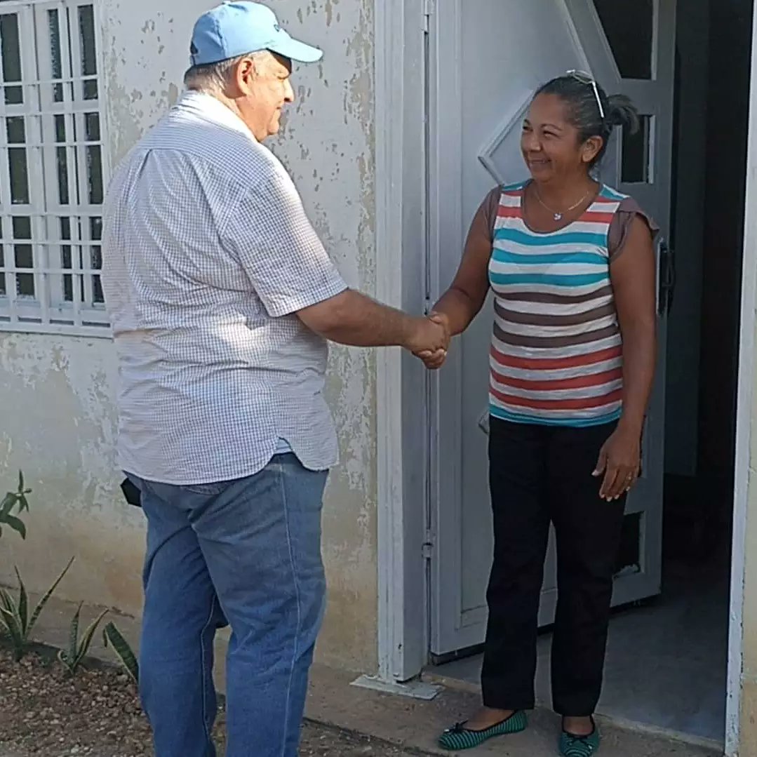 gonzalezmjota's tweet photo. #24Oct Excelente casaxcasa en los sectores Santa Ana, El Batallón parroquia El Rastro, Calabozo Miranda, Guárico. Llevamos un mensaje de Esperanza, de Unidad y Cambio, nuestro próximo alcalde del municipio Miranda, Ricardo Garcia Viana en compañia del gran equipo de trabajo. https://t.co/NzHnVEXX55