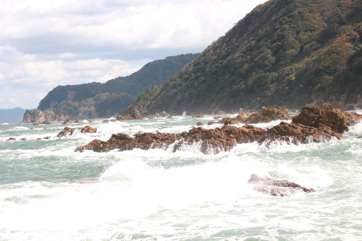CX82020821's tweet photo. 日本海久々に見たわ🌊
8ちゃんと写真撮れば良かった、、
#城崎マリンワールド
#日本海 https://t.co/97zymGowtc