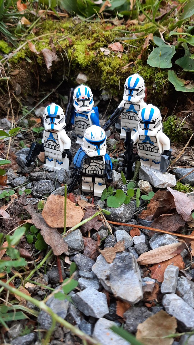 TheSmoofers's tweet photo. My first Attempt at some Lego photography! 

#LEGO #LegoStarWars #outdoor #StarWars #twitch https://t.co/E77dQtnrOi