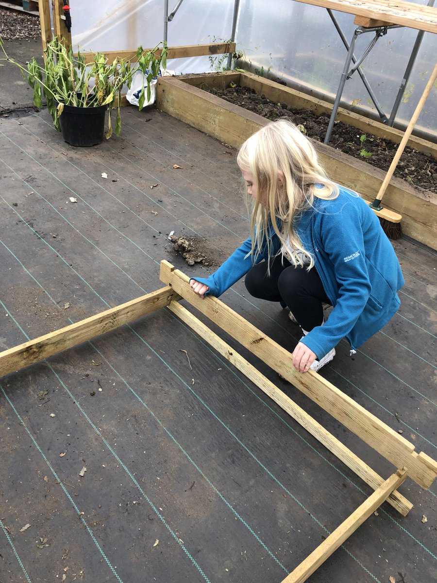 We've built a compost bin for our polytunnel.  We will try making leaf compost in it using the leaves that P1A <a href="/MrMAndersonSTN/">Mr Anderson & P3A</a> have been collecting.