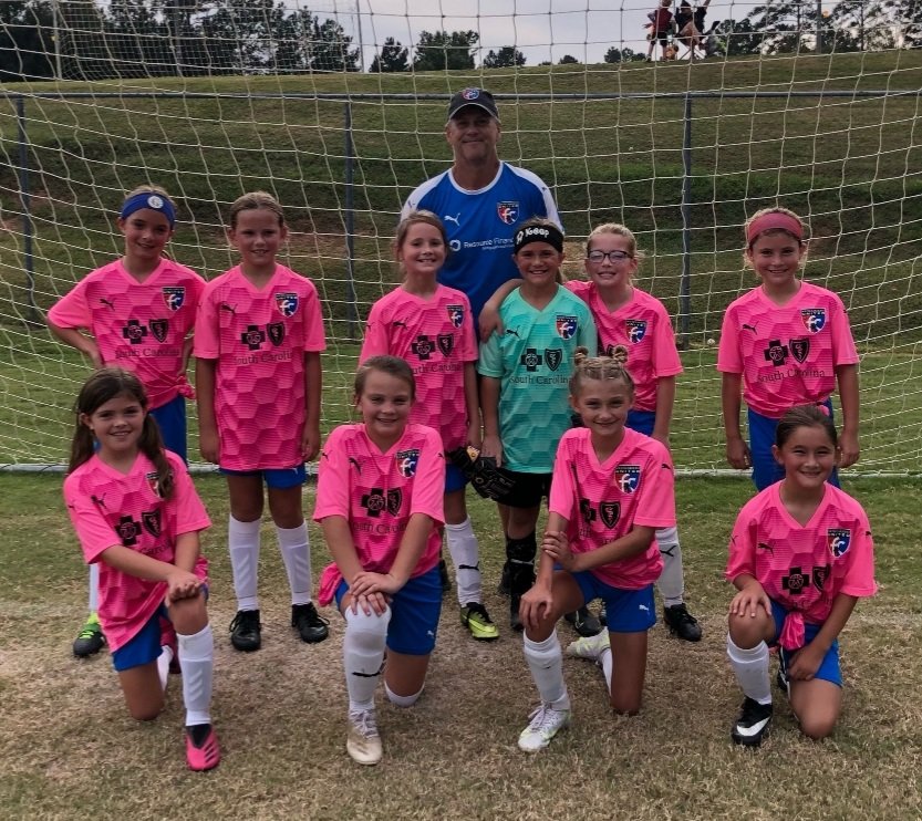 HughBaxter2's tweet photo. 2012 SCUFC Girls Red move to 6-1-1  with a 3-2 victory over Arsenal Navy.
#pumapaintitpink #scufcfam #soccerlife #soccercoach #mygirlsrock #BreastCancerAwareness https://t.co/ATpmRghR7O