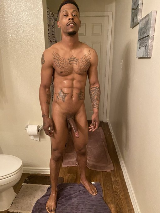 Anyone tried any of the private rooms out here in the DFW area&hellip;.thinking about trying that!! 🤔 https://t