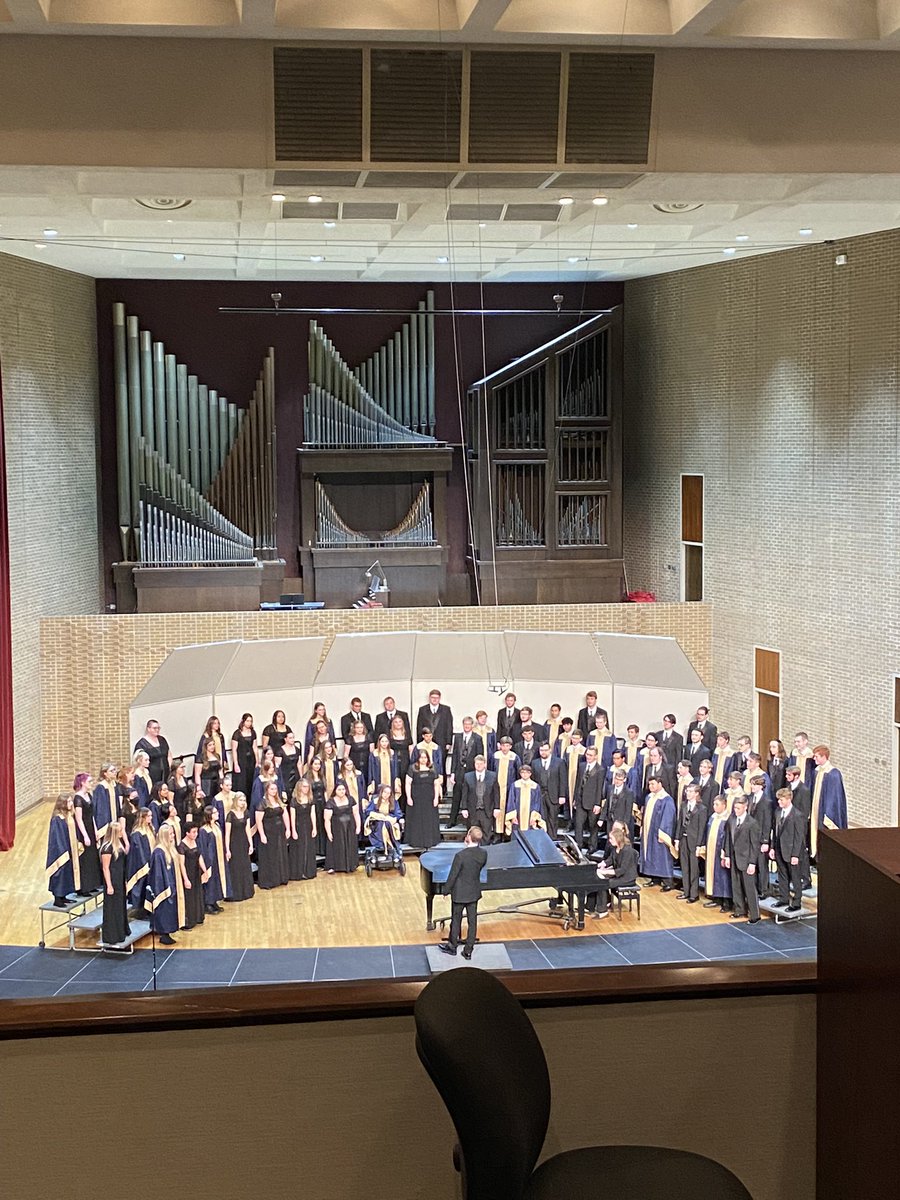 Congrats to both Heelan and <a href="/msidechoral/">Morningside College Choirs</a> on a great concert this afternoon! #SupportTheArts