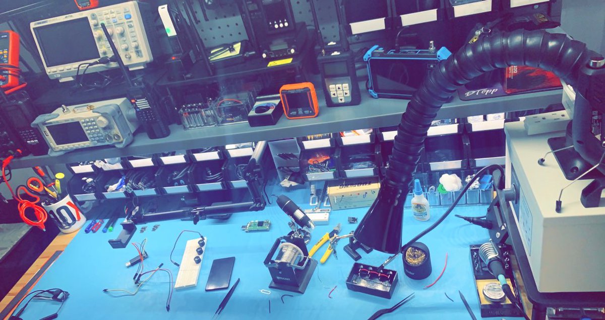 Building something magical 🪄👨‍🏭🧑‍💻