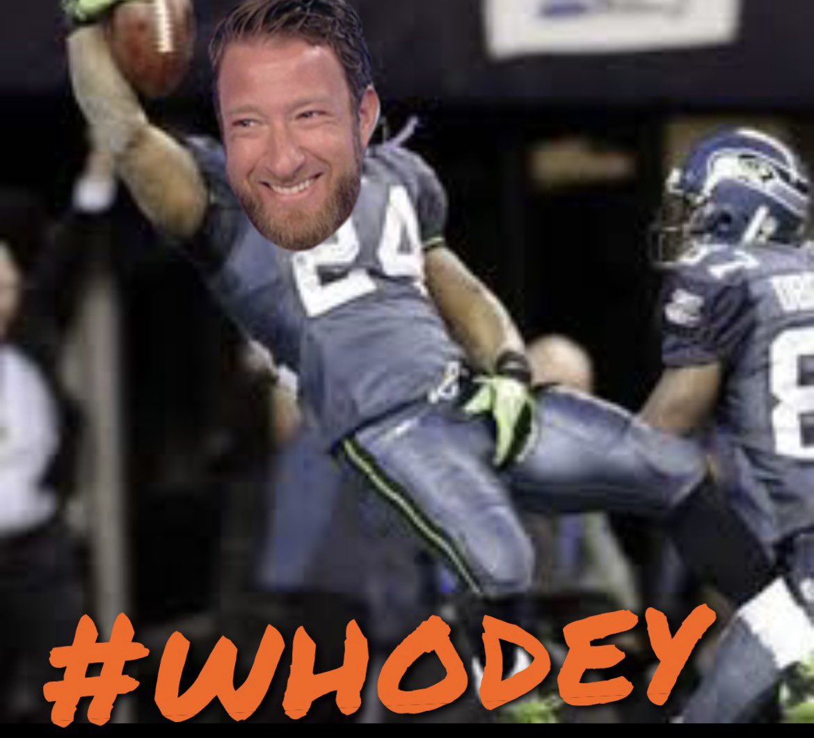 dtabes2's tweet photo. @stoolpresidente right now after a big @Bengals win! @barstoolsports @BarstoolBigCat #WhoDey #nfl #BarstoolSportsbook https://t.co/Oq7g8LnPFo