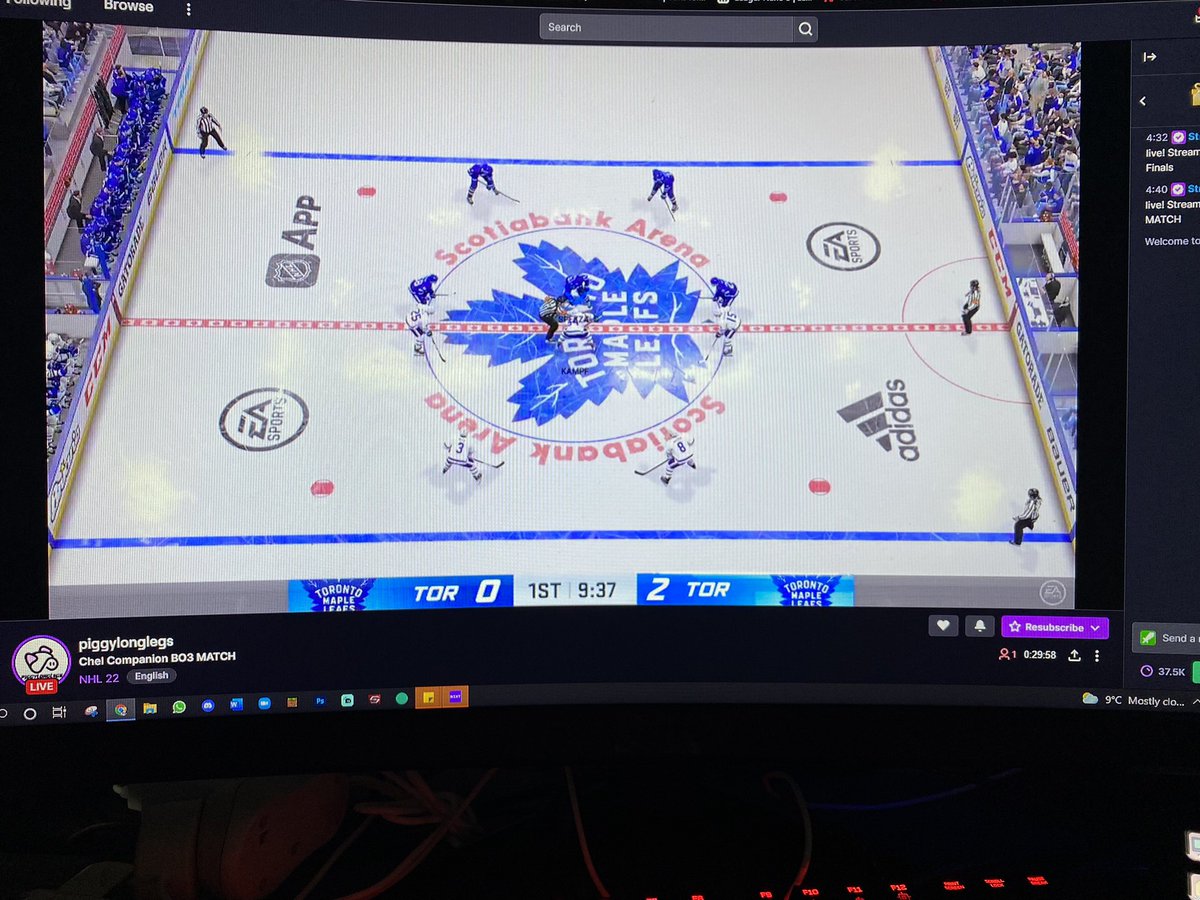 xxcloudie's tweet photo. Go watch and support @Piggylonglegs on his BO3 match NHL22 

https://t.co/LxeeETFi1t 🏒 https://t.co/abq6N2Exmg