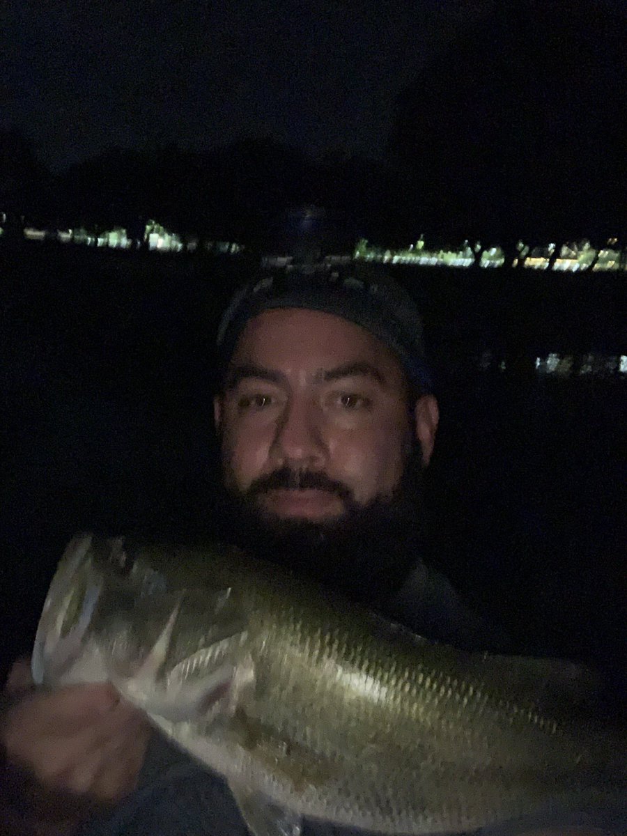 DominicsCatch's tweet photo. Great night out on the creek! Caught 7 in about 2 hours!
4 on the #chasebaits #MudBug 2 on the whopper plopper 
1 on a Square bill #bassfishing #rippinlips #fishing https://t.co/o9r7YeNFiE