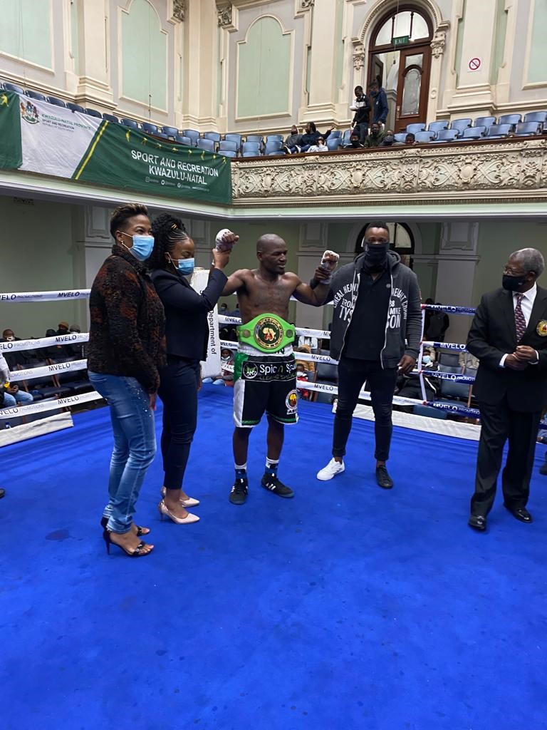 AbuBoxing's tweet image. The ABU SADC Junior Welterweight title took place at the Pietermaritzburg city hall on the 24/10/2021.
Marcus Lebogo bulldozed and stamped his authority in the fight. Marcus Lebogo was crowned the new ABU SADC regional champion by a unanimous points decision