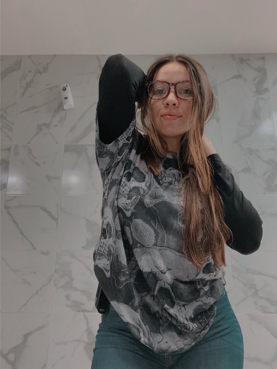 lisie87577459's tweet photo. “La belleza de tamaño real se trata de que celebres tu individualidad, los aspectos de tu diversidad y las cualidades únicas que tienes dentro de ti, se trata de estar orgulloso de quien eres y de donde vienes y no se limita a formas y tamaños.” 
Anchilee Scott-kemmis https://t.co/7VQ4s2SJjV