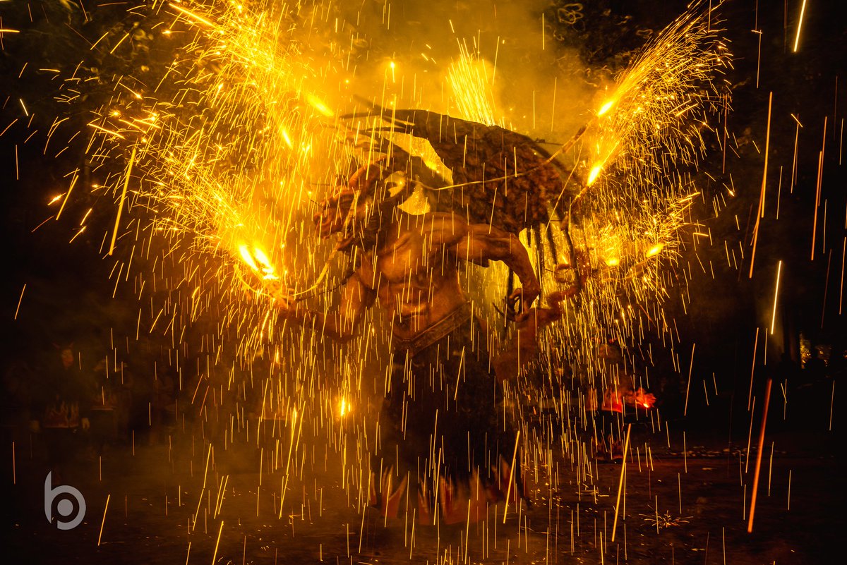 Atzeries de la Vella tweet media