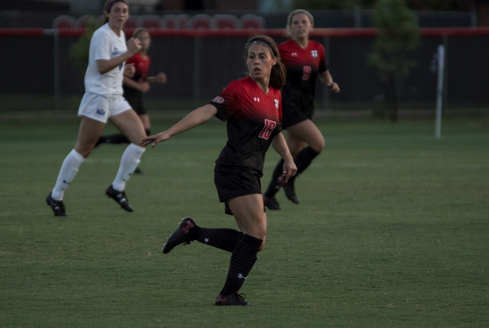 GovsWSOC's tweet photo. A special congratulations to @larosee303 for playing in her 7⃣8⃣th career game –  the most in program history –  and for making her 7⃣5⃣th career start – tied for the most in program history –  in her final match as a Gov! 🎩⚽️

#LetsGoPeay https://t.co/F4HWieykhz
