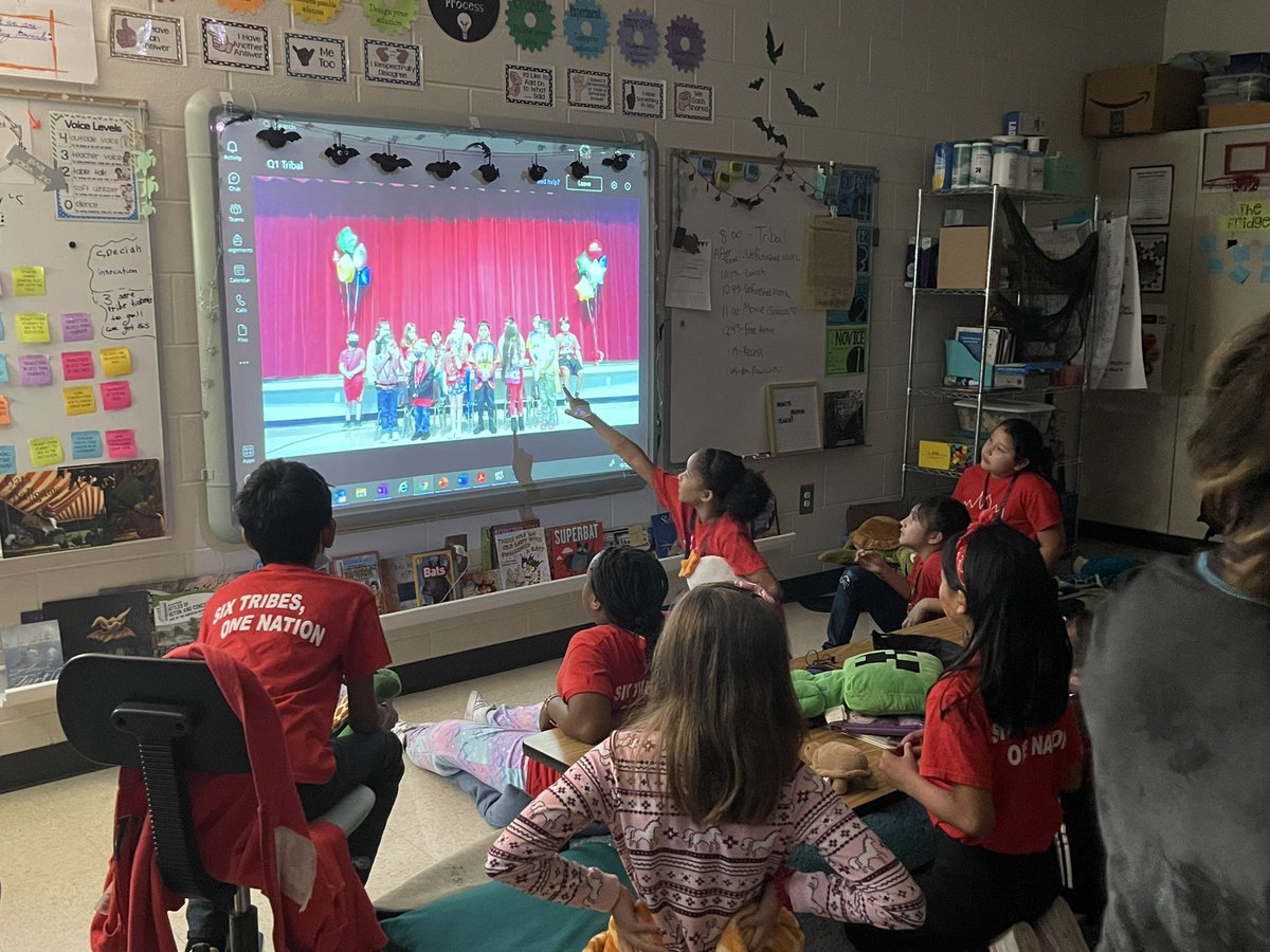 katie_hooksCCES's tweet photo. We had a great tribal and DEAT with amazing our buddies! Proud to be #Rowtag! #sixtribesonenation @ClarkCreekSTEM https://t.co/Iks5faEj08