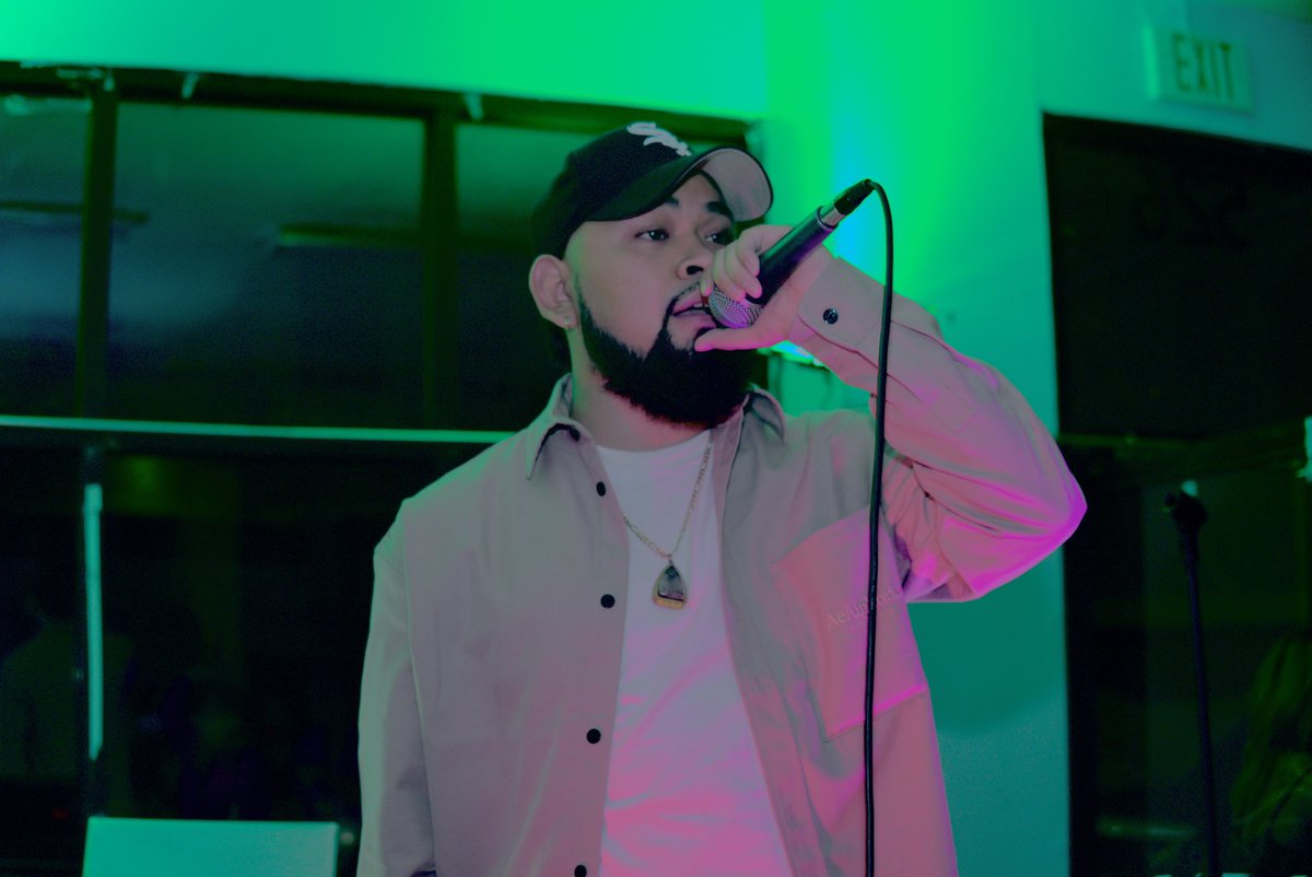 TH3R3VLCLXVDS's tweet photo. S/o to everyone that pulled up last night for the #FreePoison release party https://t.co/E9NRcaz9jG