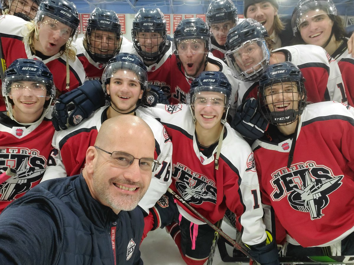 mattprieur's tweet photo. (1/4): The 2021 @USPHL #DetroitShowcase hosted by the @MetroJetsHockey Club at @MountClemensIce is complete

#MetroJets go 4-0-0 (12-0-0 overall and lead the USPHL Overall Standings + the Great LakesDivision) after defeating the Midwest Blackbirds 12-1

Cont.... https://t.co/Oigs6j4TLh