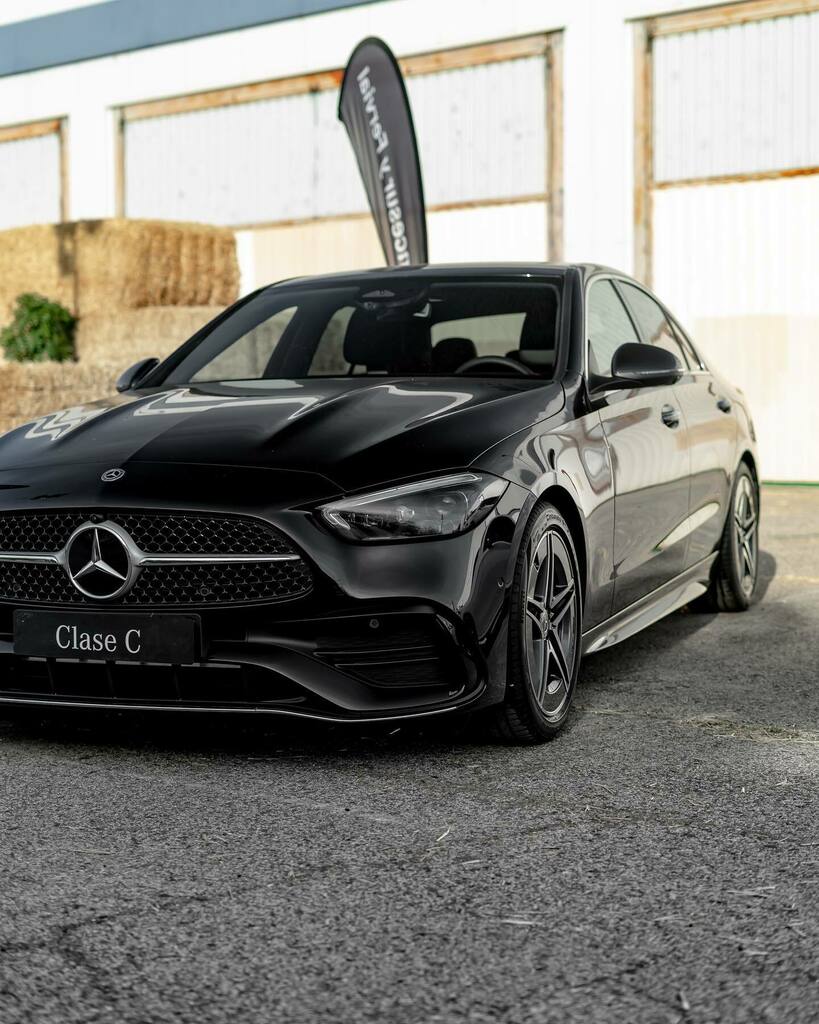 Manelori's tweet photo. @mbenzespana Clase C 🖤🖤
-
-
#clasec #cclass #cklasse #cclassw206 #w206 @mercedesbenz #Mercedes #Mercedesbenz #mercedesamg #thebestornothing #mbsocialcar #mbfan #mbfanphoto #mbfans #meninbenz #4matic #mercedeslife #mbenzgram #benzclub #benzgang #autog… https://t.co/vSa9dIP9oB https://t.co/EIfRUxohaO