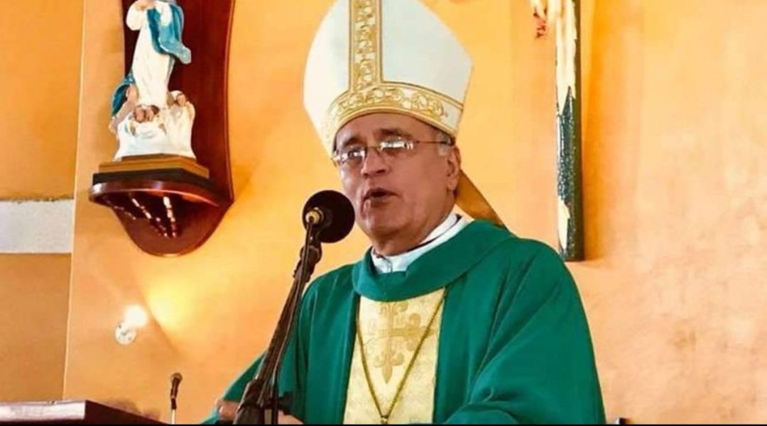 #NoOlvidar |Un día como hoy en
2018 el Sr. Silvio Báez dijo:
"Los tranques fueron una gran inverción" "Debemos incluir a la oposición a homosexuales,
oportunistas, abortistas, narcotraficantes, no importa, hasta lograr el objetivo", se le
recorda a puchos ya que son memoria corta