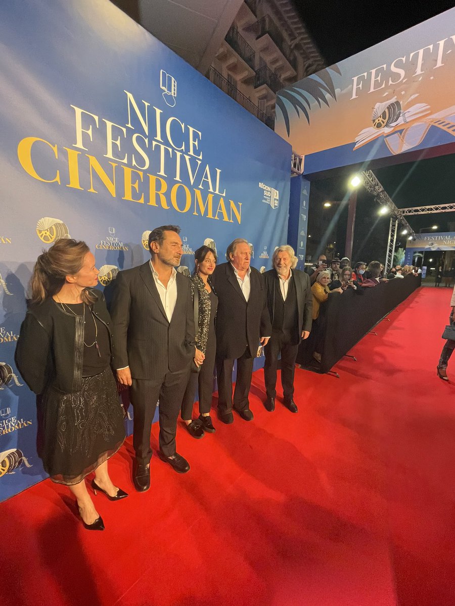 FestCineRoman's tweet photo. En avant première pour notre soirée de clôture « Goliath » réalisé par Frédéric Tellier en présence de l’équipe du film Gilles Lellouche, Marie Gillain, Chloé Stefanie et de Gérard Depardieu !

#gilleslellouche #gerarddepardieu #danielbenoin #mariegillain 
#nice #ilovenice https://t.co/iut9W6ZaQm