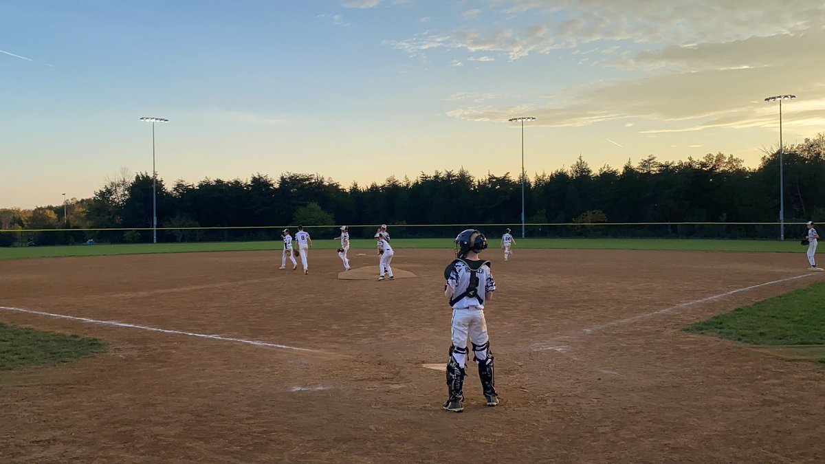 Eagles making it interesting. 5-4 Copperheads going into the top of the 4th