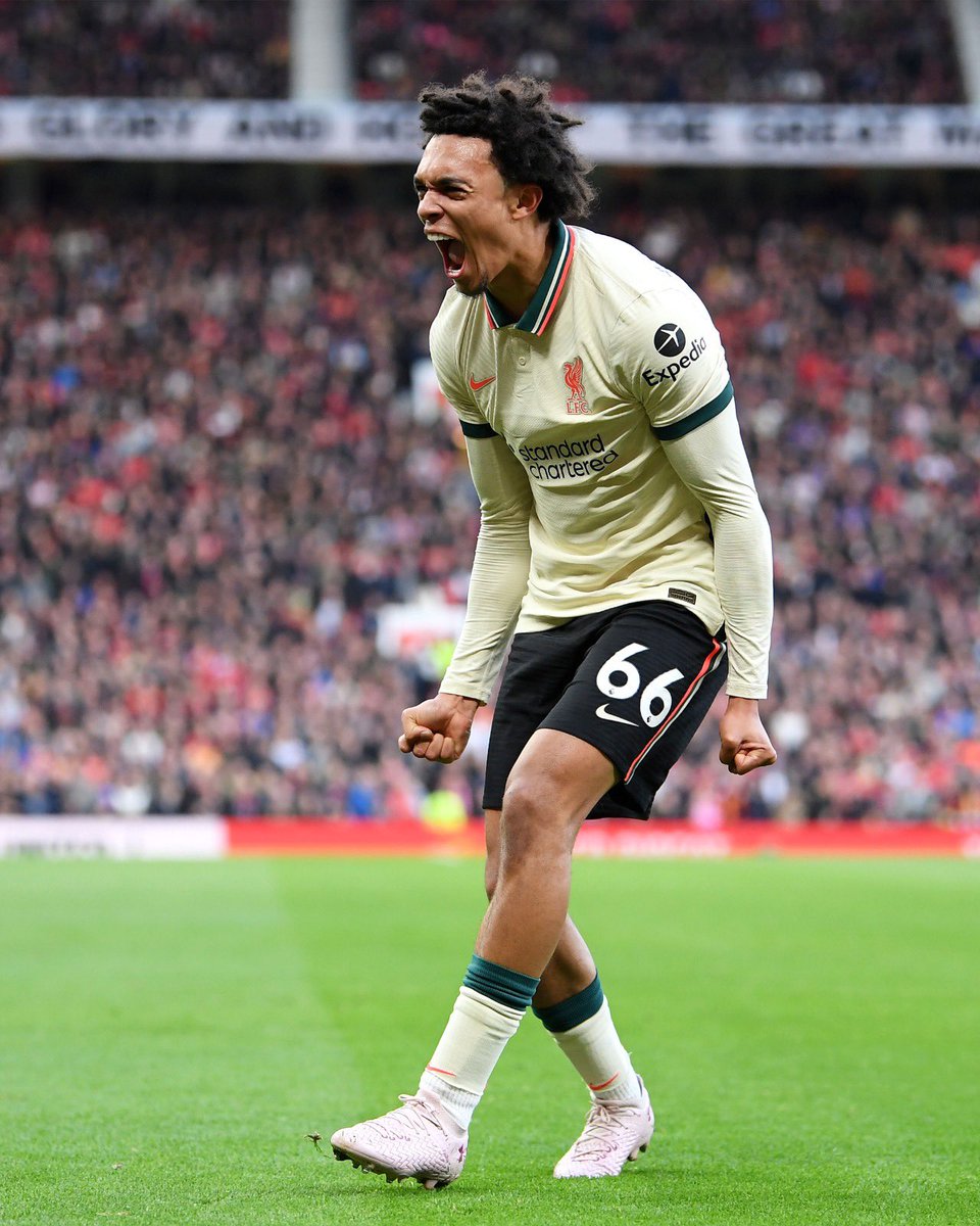 EntireDesign_'s tweet photo. Might be the nicest away kit we’ve ever had. https://t.co/8DocJy5Fal