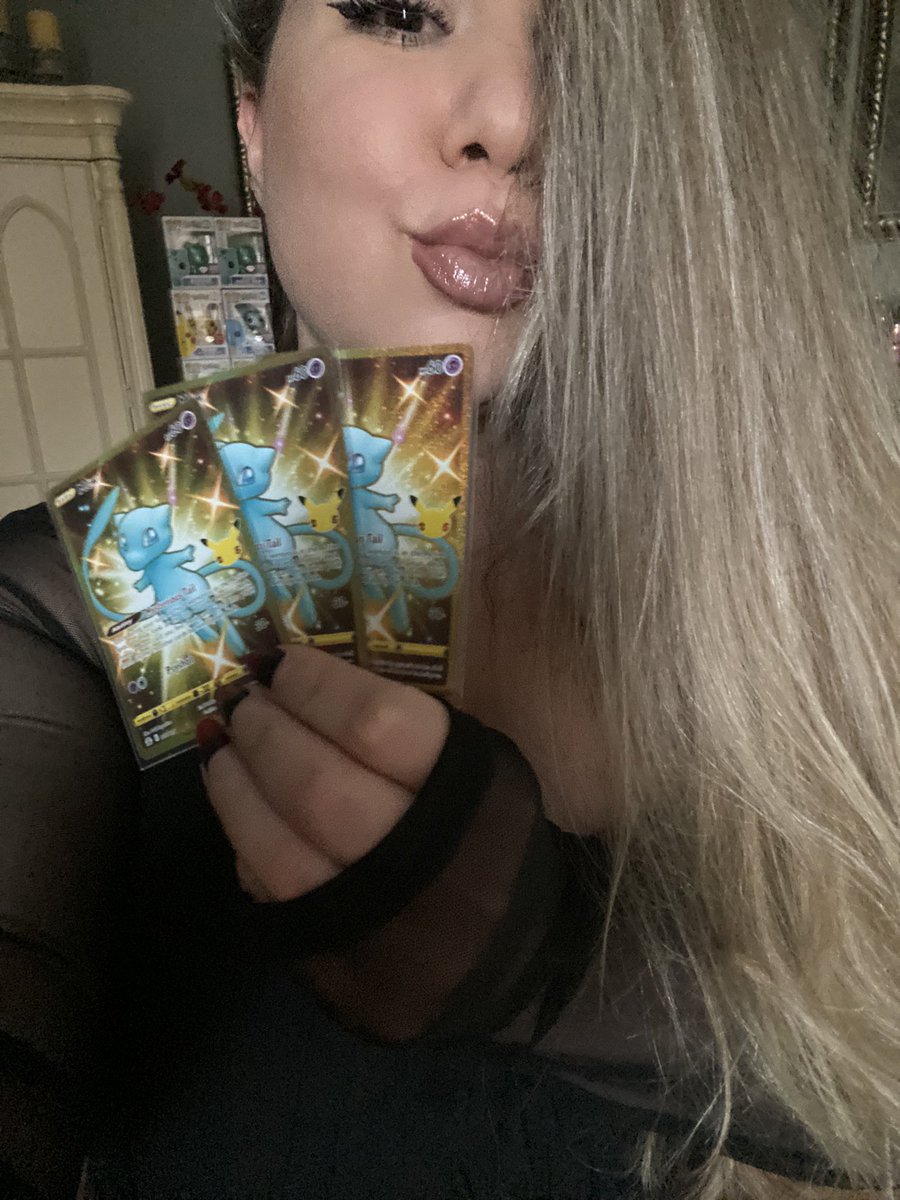 Katrina Poke 🤩💫 tweet media