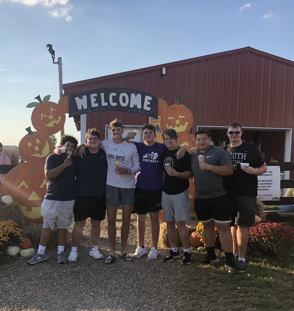 🍦🍦🍦<a href="/chaneysdairy/">Chaney's Dairy Barn</a>