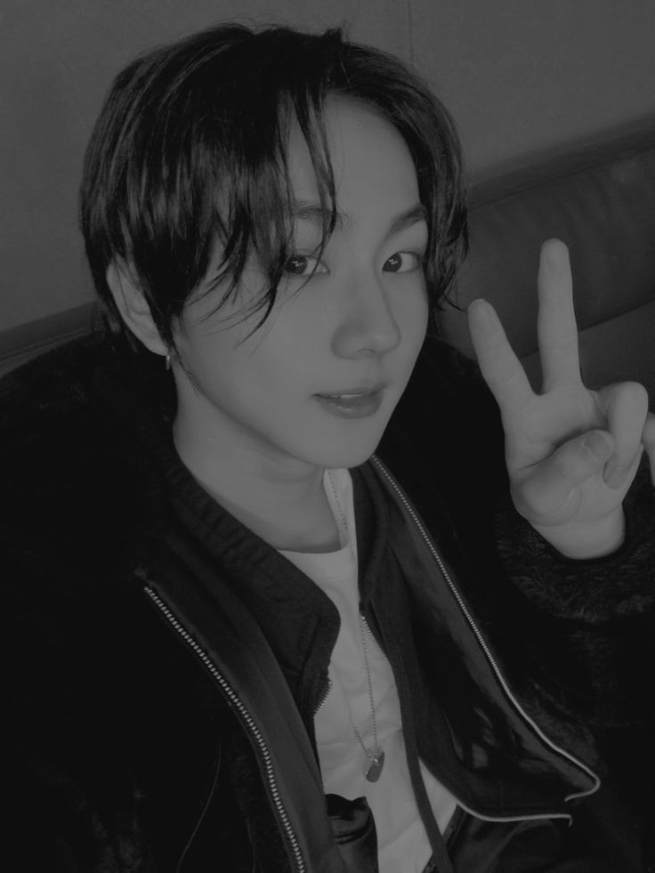 caah; jaywon au 📌 tweet media